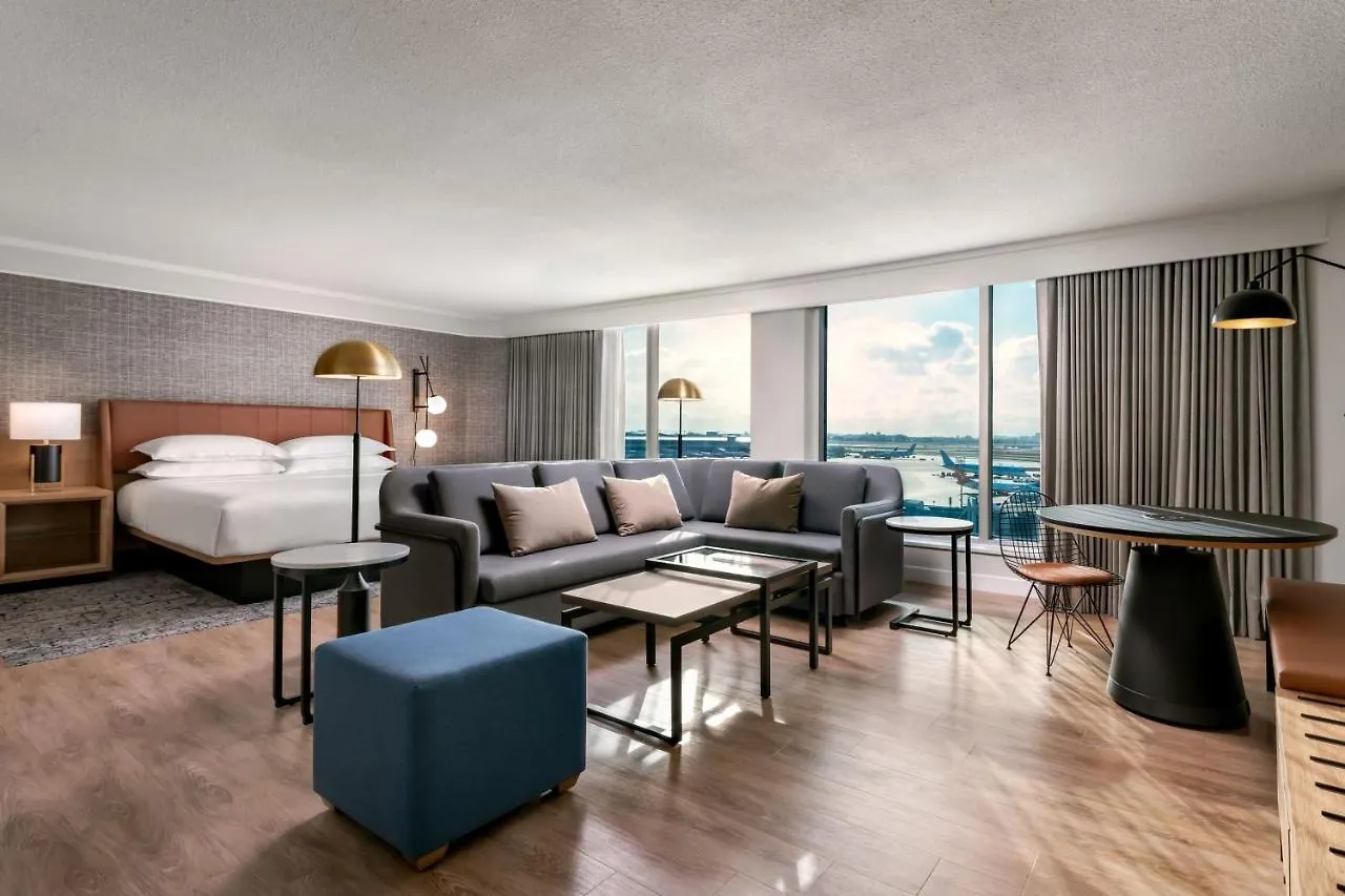 Sheraton Gateway Hotel In Toronto International Airport Mississauga 4*,  Canada